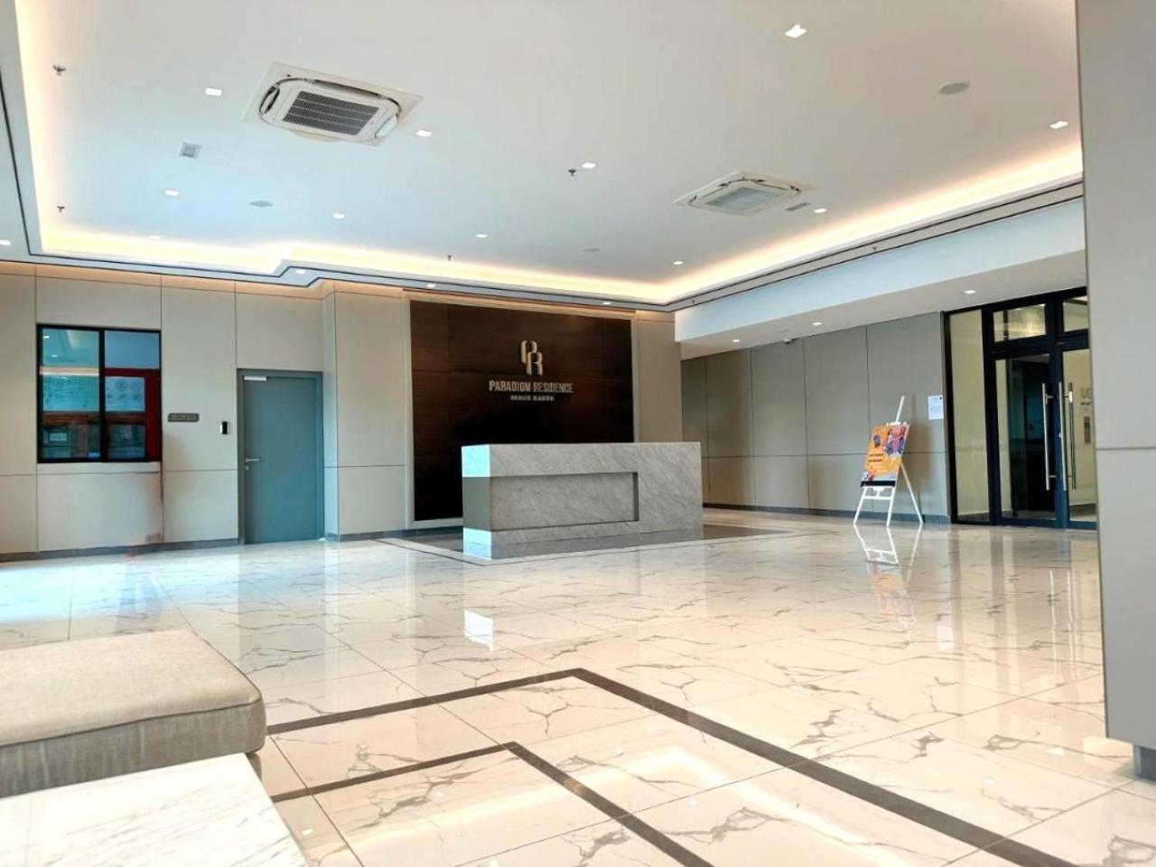 Pangsapuri Paradigm *